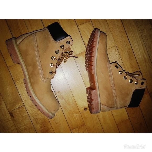 Wheat Timberland Boots Size 9.5 Women - Picture 2 of 3